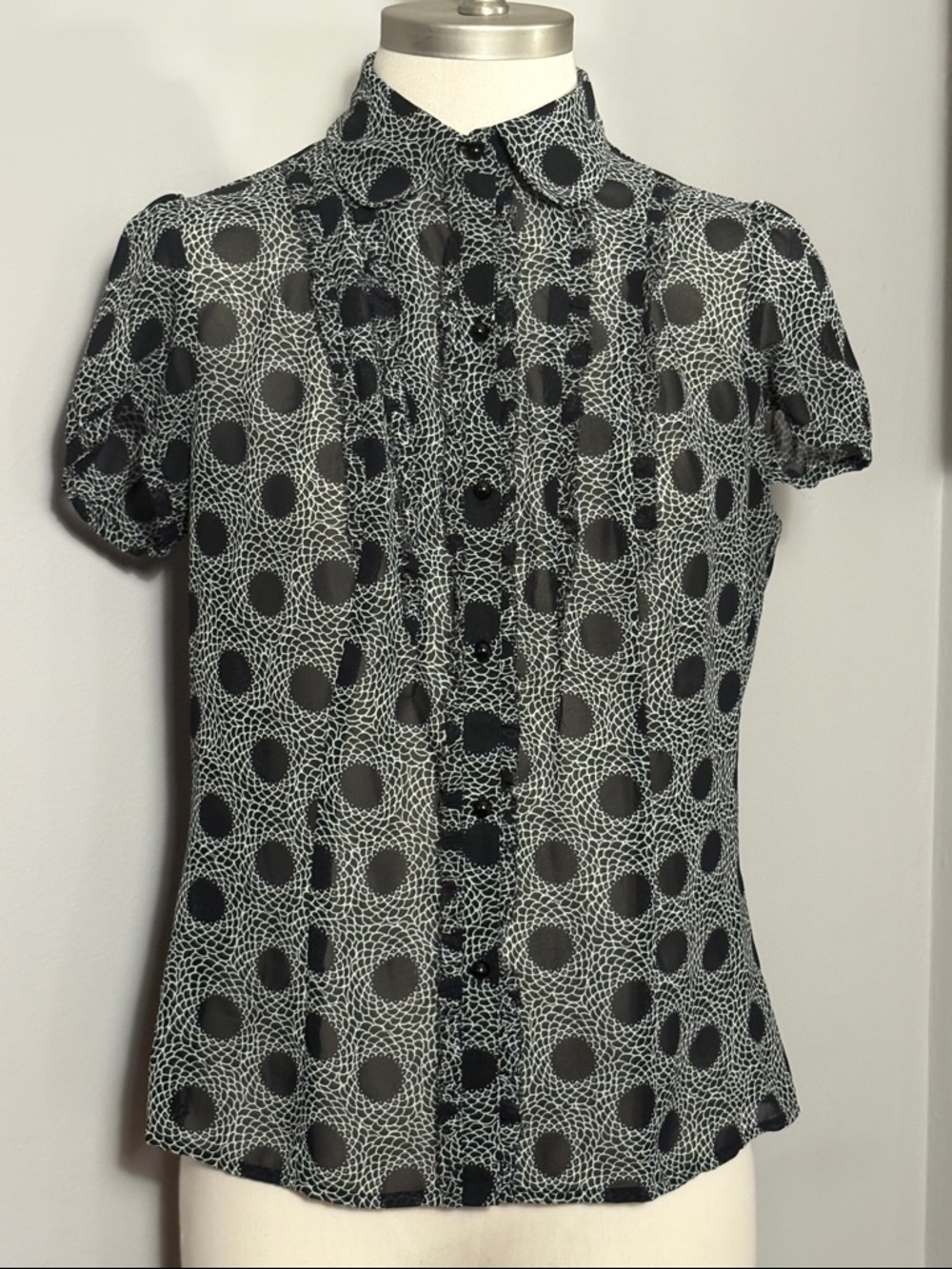Ann Taylor LOFT Size 6 Black White Semi Sheer SS Blouse Top